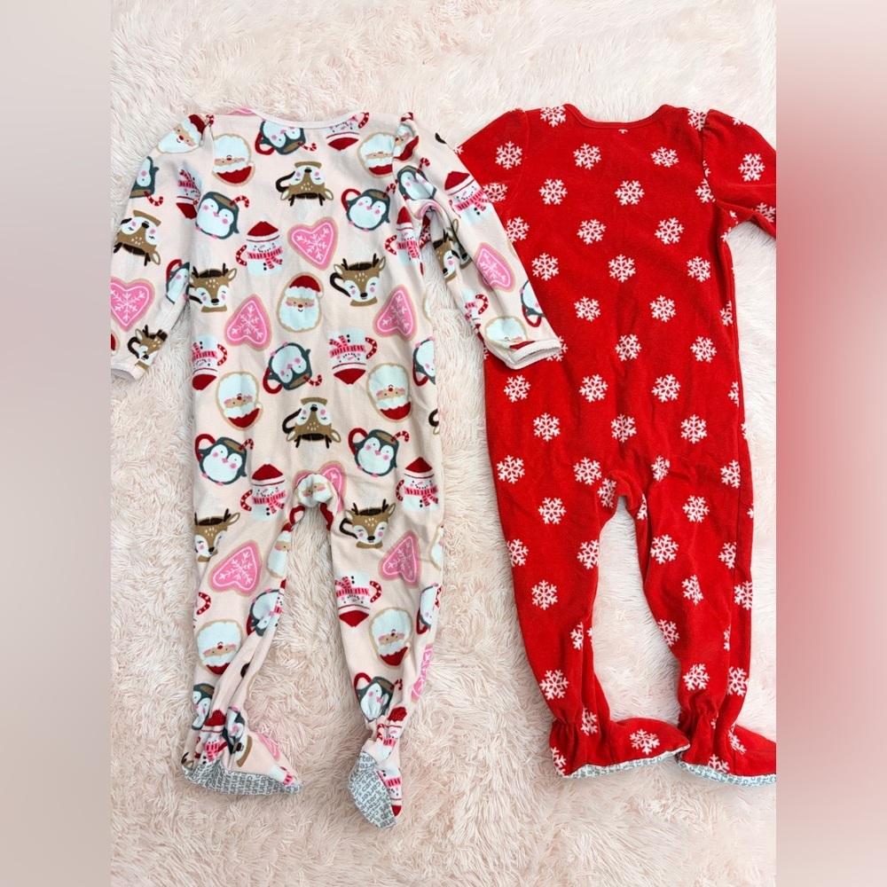 Carter's footie pajamas - Picture 4 of 4
